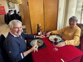 Le service du vin par Lili...
